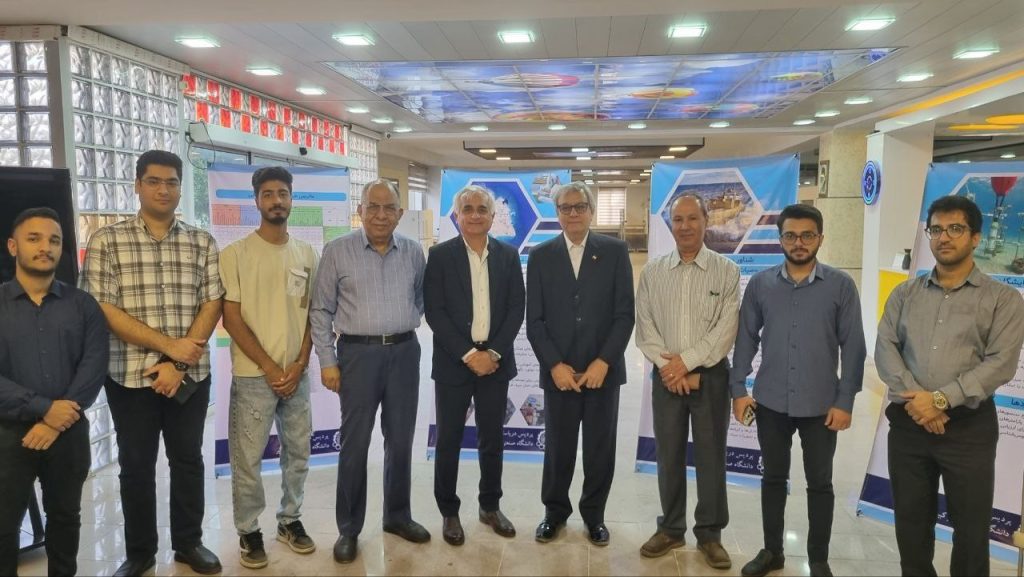 نمایشگاه دستاوردهای پژوهشی و فناورانه پردیس دریاساحلی دانشگاه صنعتی امیرکبیر در بندرعباس