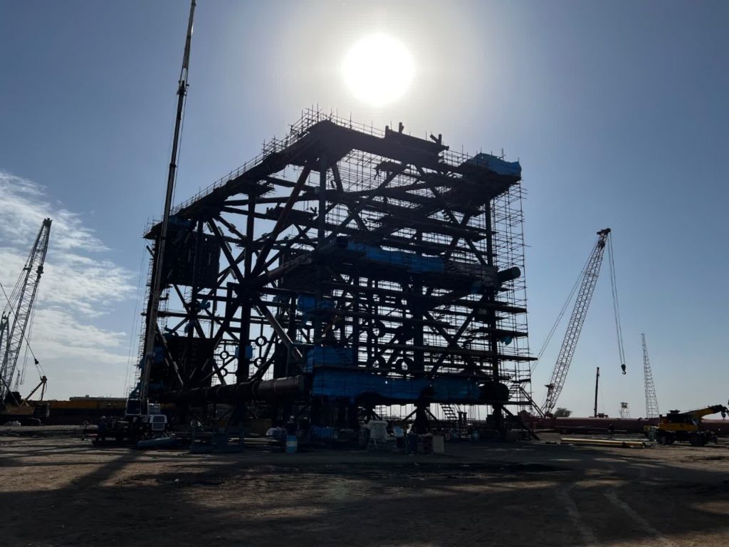 عملیات ساخت و بارگیری جکت پروژه توسعه میدان گازی «فرزاد ب» با هدف تسریع در برداشت از ذخایر این میدان مشترک گازی رو به اتمام است.