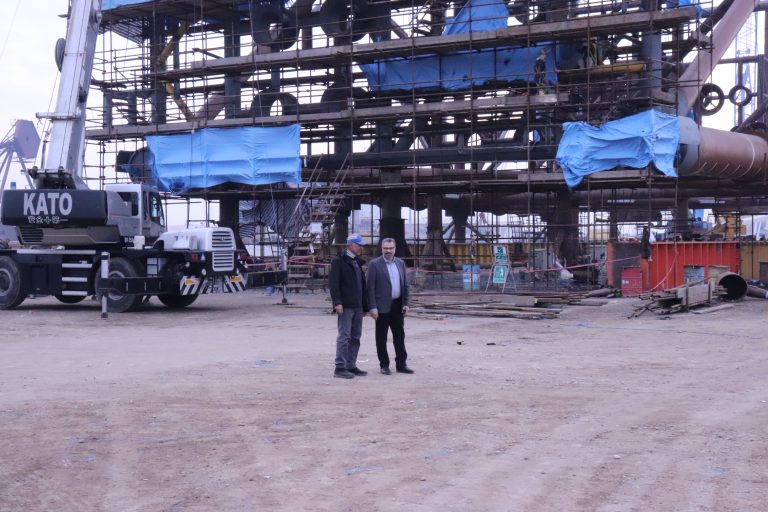 عملیات ساخت و بارگیری جکت پروژه توسعه میدان گازی «فرزاد ب» با هدف تسریع در برداشت از ذخایر این میدان مشترک گازي رو به اتمام است.