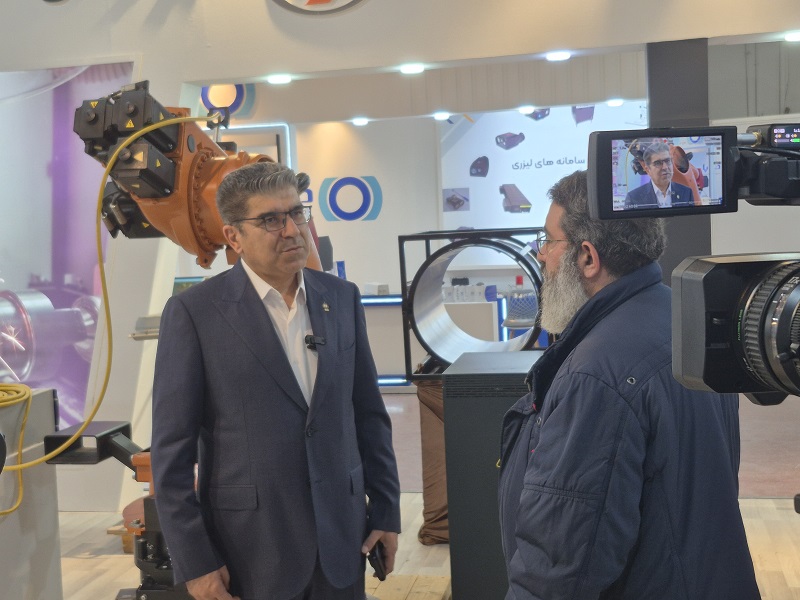 مایشگاه تخصصی لیزر و فوتونیک ایران