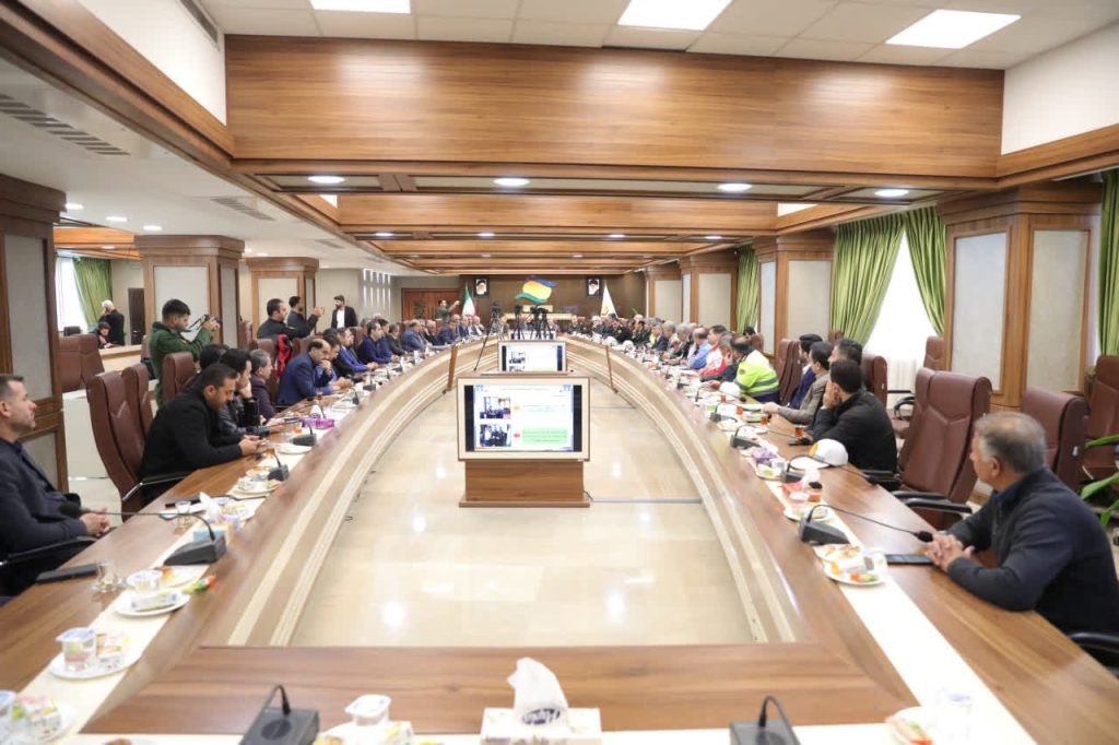 آغاز شماره گذاری خودروهای تا 5 سال كاركرد با پلاك منطقه آزاد انزلی