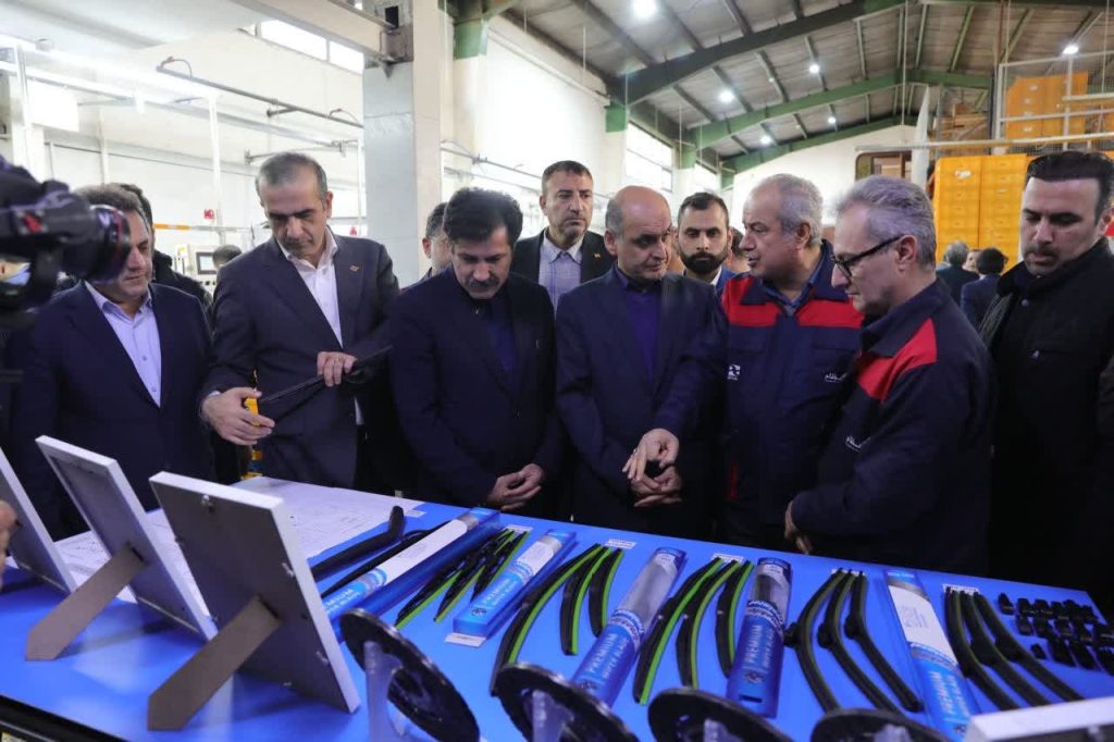 با حضور معاون رییس جمهور صورت گرفت: افتتاح و آغاز عملیات اجرایی 46 طرح سرمایه‌گذاری و زیرساختی با ارزش 1890میلیارد تومان و اشتغالزایی مستقیم 199 نفر