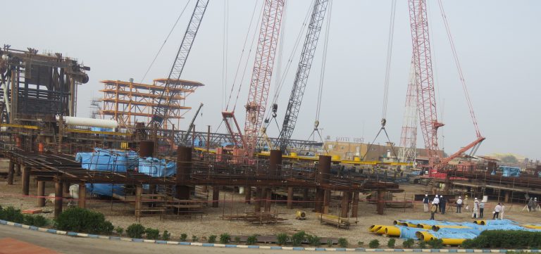 موفقیت درخشان در یارد خرمشهر+ عملیات نصب در بخش عرشه و متعلقات پروژه «بلال» به پایان رسید