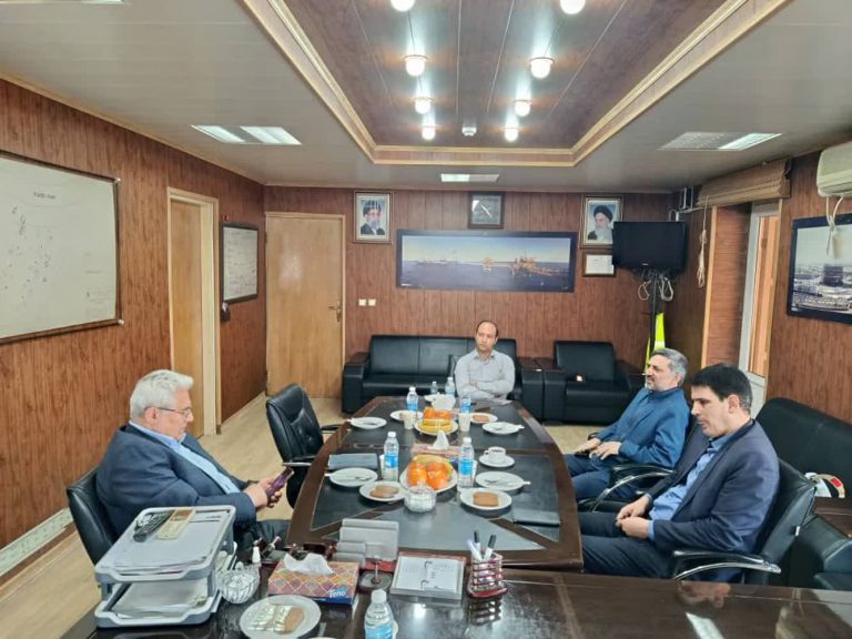 پیشرفت چشمگیر عملیات بارگیری جکت پروژه فرزاد «ب» در آستانه تکمیل